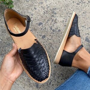 Black Leather Huarache Sandals Women’s Size 8